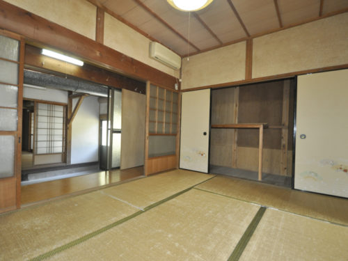 ▲押入付き和室6畳