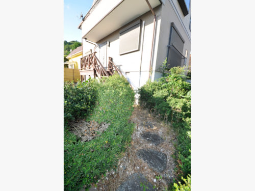 ▲玄関へのアプローチ