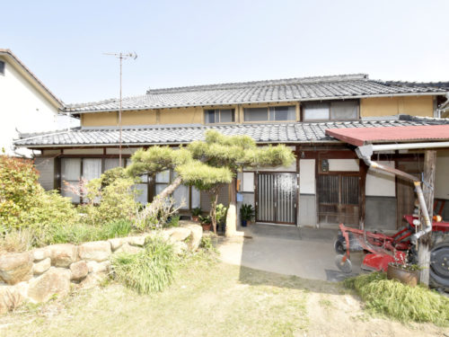 兵庫県赤穂市 約105坪の敷地に建つ8DKの日本家屋！菜園スペースもありますよ♪