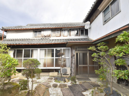 兵庫県たつの市 約156坪の敷地に母屋と物置、和風のお庭がある日本家屋物件！