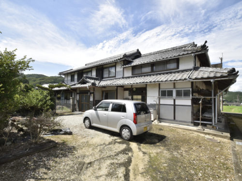 兵庫県赤穂市 農地付きの日本家屋♪14DDKKの広々としたお家です。