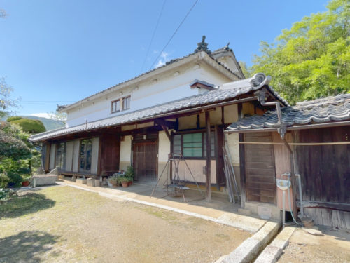 兵庫県赤穂市 有年地区に建つ間取り7DKの古民家物件！地続きの畑付きです☆
